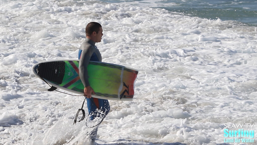 jojo roper surfing wipeout at la jolla reefs in san diego