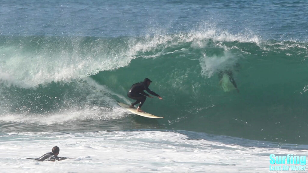 peter lochtefeld surfing videos of barreling waves in la jolla san diego