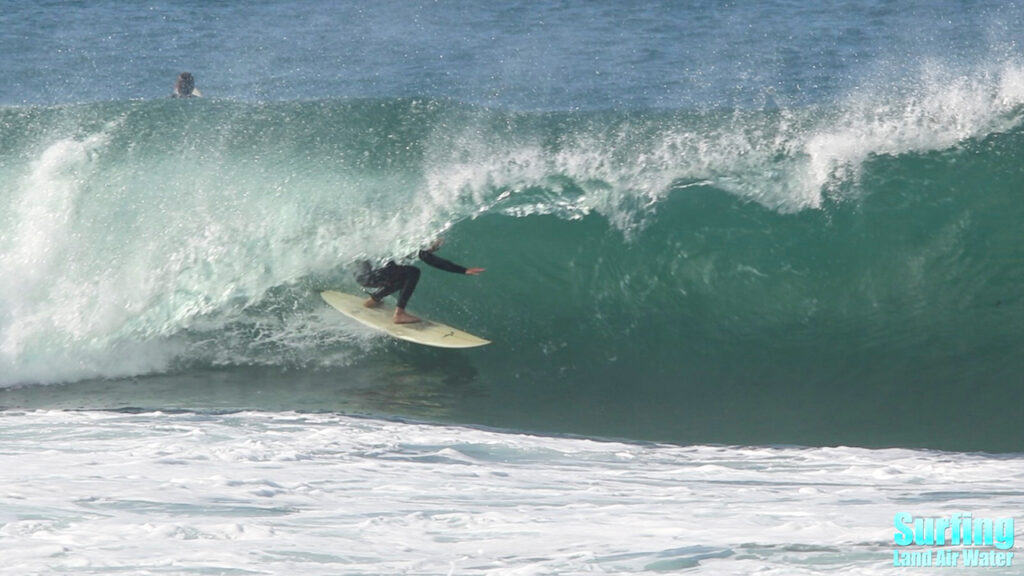 peter lochtefeld surfing videos of barreling waves in la jolla san diego