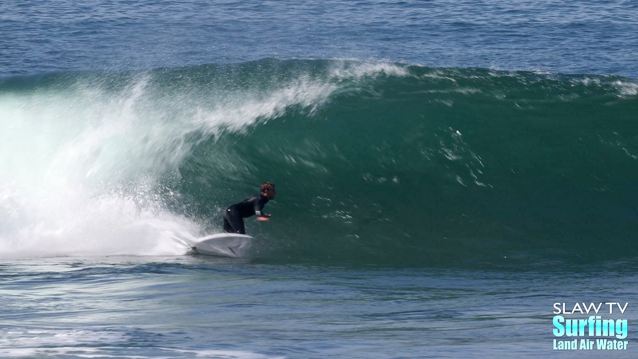 surfing great waves in san diego at shallow reefs