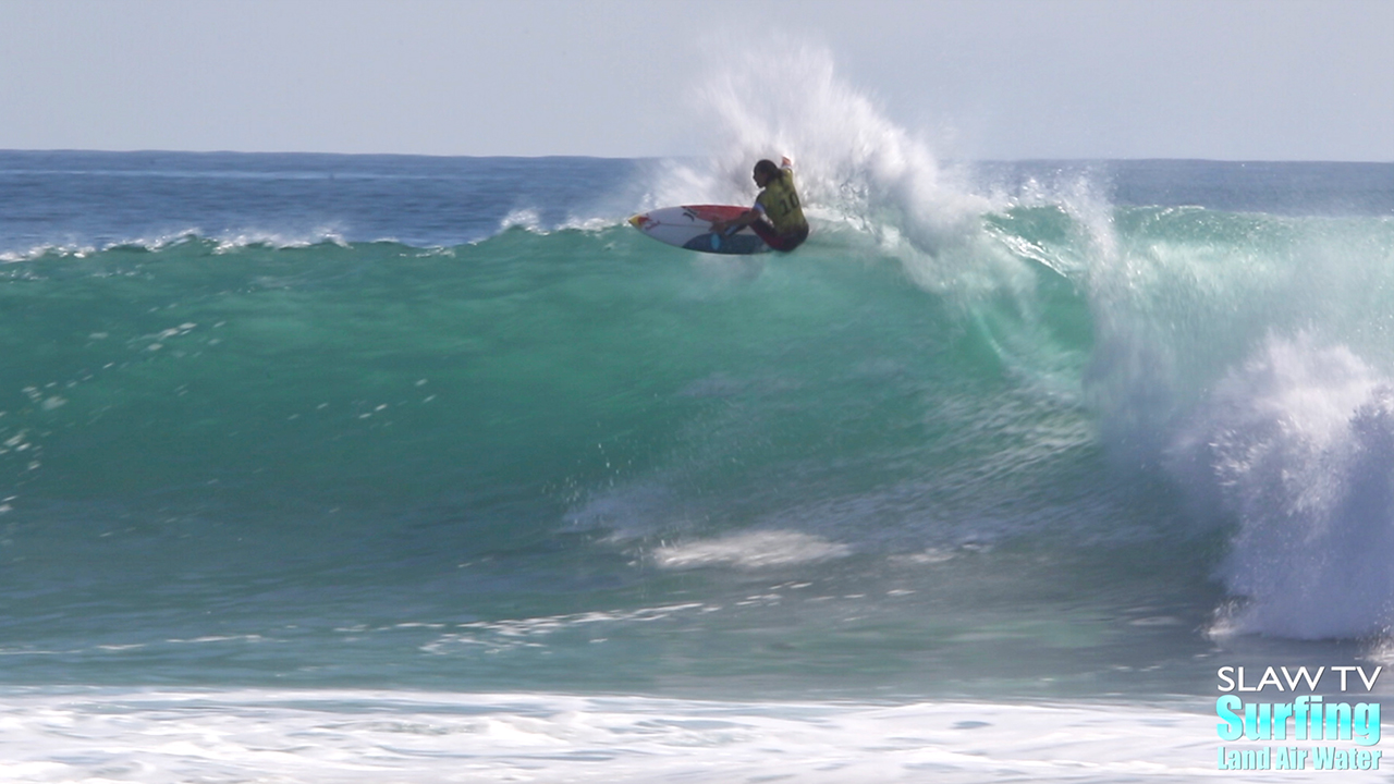 carissa moore surfing lowers trestles in wsl rip curl 2021 finals