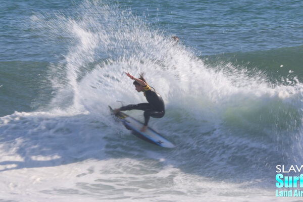 lowers trestles surfing photos and videos from 08-04-2022