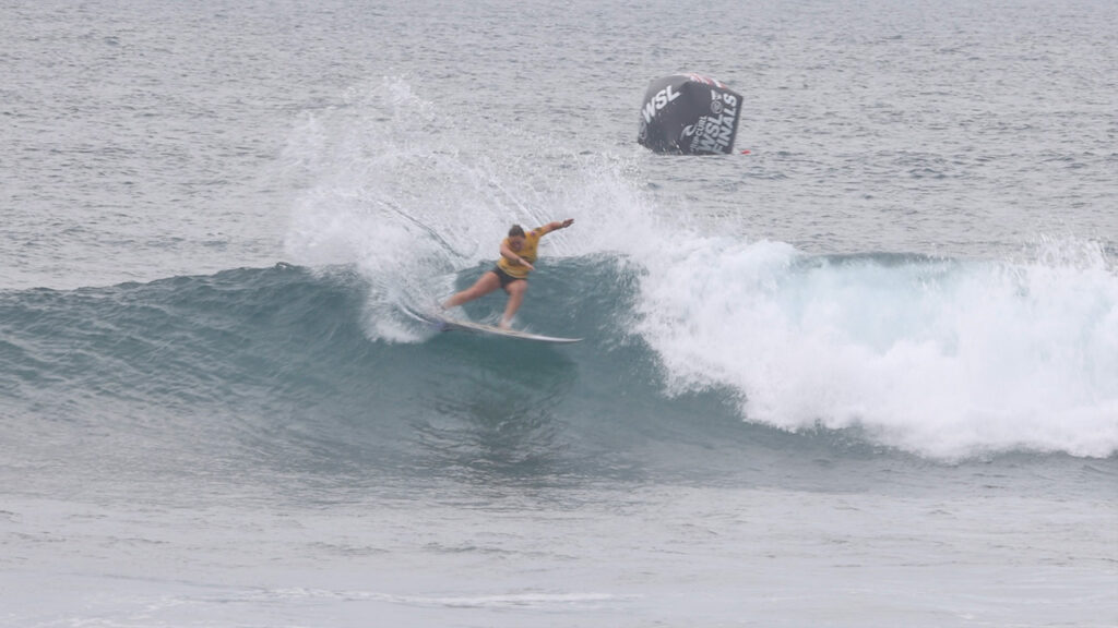 carissa moore surfing lowers trestles at wsl rip curl pro womens finals