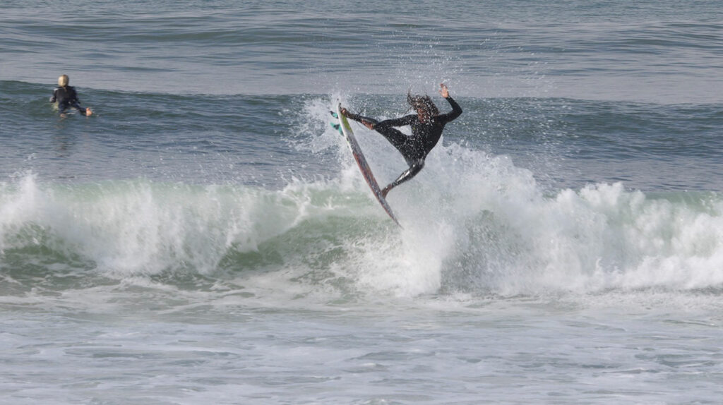 carlos munoz surfing lowers trestles by surf photographer john cocozza for slawtv